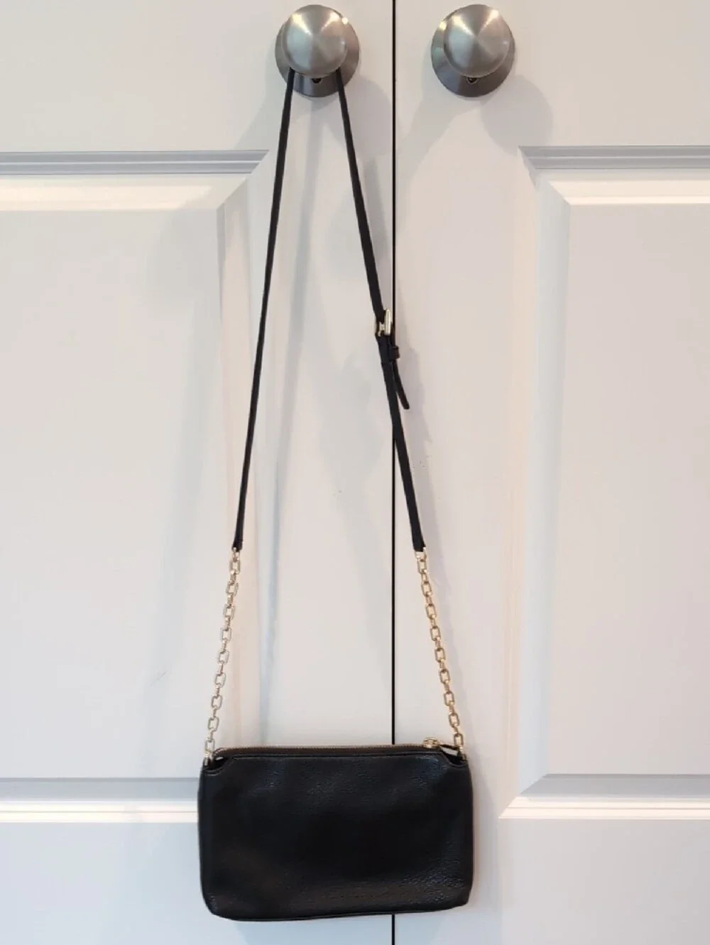 Tory Burch Black Pebbled Leather Crossbody with Gold Chain